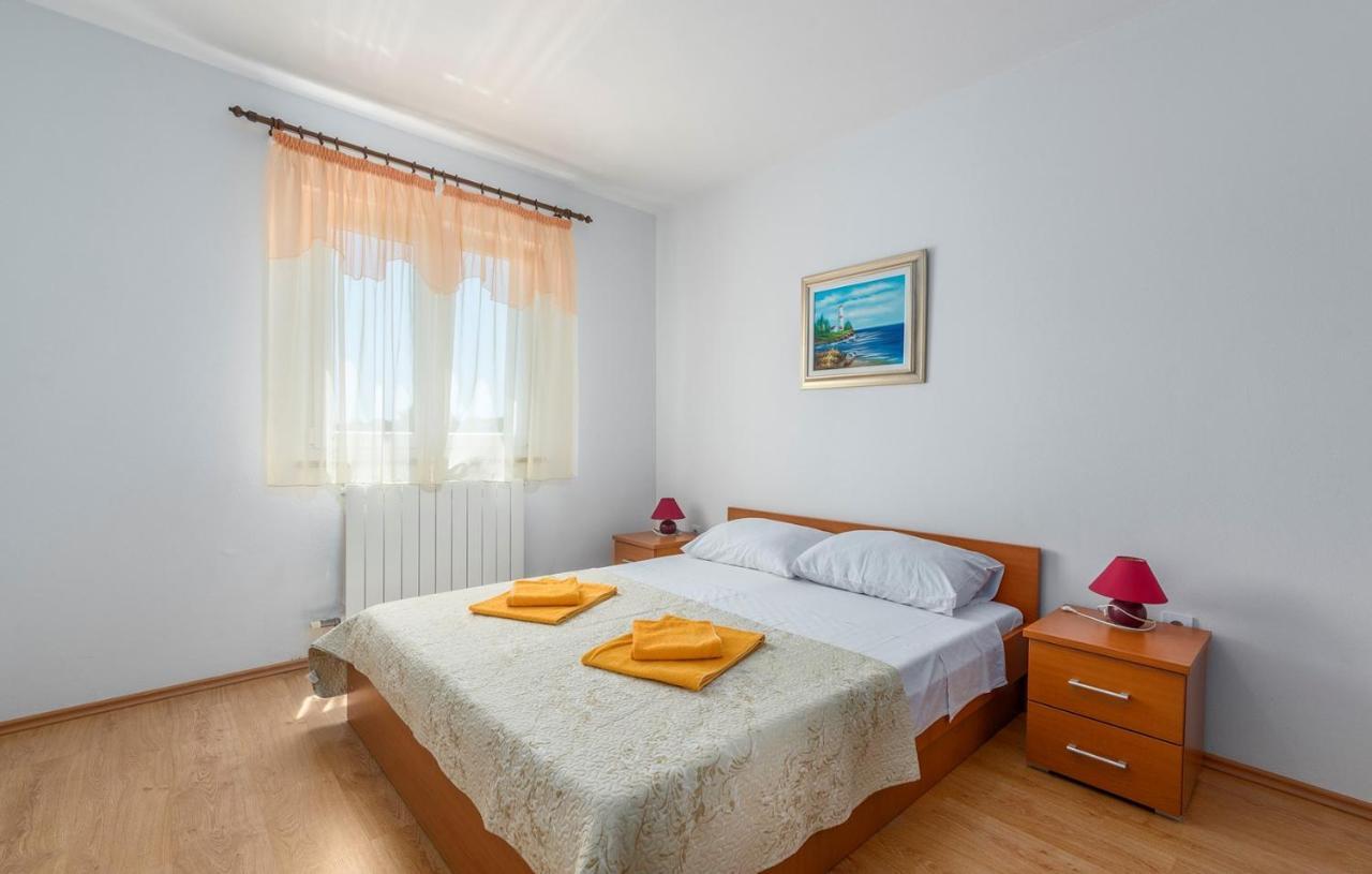 Apartments Stanko Fažana Esterno foto